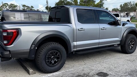 F-150 Ford Raptor 37 Rims look amazing on 35’s!