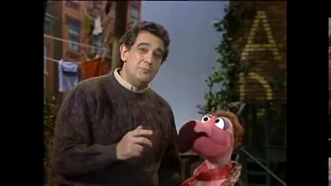 Classic Sesame Street - Look Through the Window (Placido Flamingo and Placido Domingo)