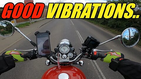 Will The Exhaust stay on the Royal Enfield Classic 500 | Moto Vlog