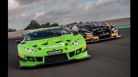 Lamborghini Aventador LP700-4 vs Bugatti Veyron 16.4 SS at Monza