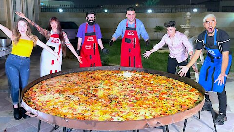 I made the biggest pizza in the world with Chef Burak | I challenged YouTubers to eat it with me!!!