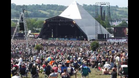 une demande en mariage lors du festival de Glastonbury