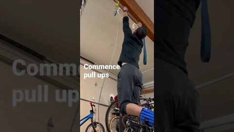 Shoulder pain during pull ups