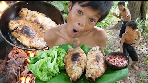 #Wild Human # Eating Style 2021 #Wide Human Eating Style 2021 . Survival people eating video