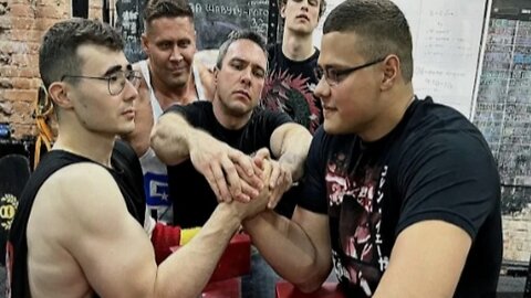 SCHOOLBOY VS AKIMBO 69 | ARM WRESTLING FIGHT