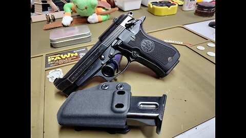 Beretta 84F cheetah gets new factory grips