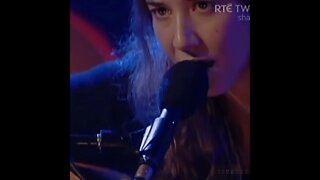 #lisa hannigan #blurry #live #irish TV #hq stereo #2006 #shorts 2