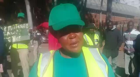 SOUTH AFRICA - Pretoria - Denneboom Informal Traders picket (videos) (iU7)