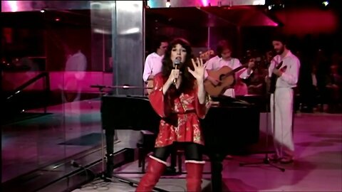 Kate Bush : Moving (HQ) UK TV 1978 Subtitles