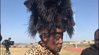 I am not beating the drums of war, Buthelezi tells land imbizo (BL6)