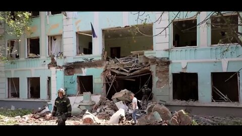 22nd school in the center of Donetsk, which came under fire from Ukrainian forces