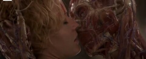 Hollow Man: Sebastian attacks Linda (HD CLIP)