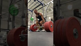 Staggered Stance Hex Bar Deadlift