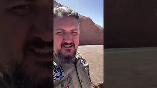 Saindo de moto de San Pedro de Atacama, isso é o que encontramos