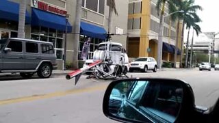 Helicopter makes emergency landing in the middle of Florida street