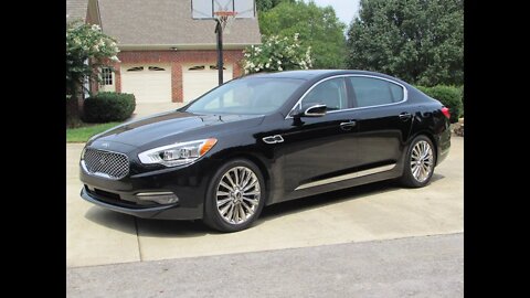 2015 Kia K900 V8 (VIP Package) Start Up, Test Drive, and In Depth Review