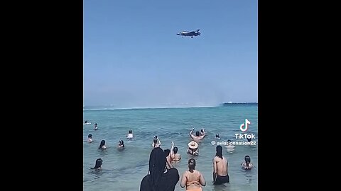 U.S. -F-35B FIGHTER JET🇺🇸🛩️⛱️🧘‍♀️🏝️🏄‍♂️🤿📸SURPRISE MIAMI BEACHGOERS🇺🇸🛩️🤽‍♂️🏖️🤽‍♀️🏊💫