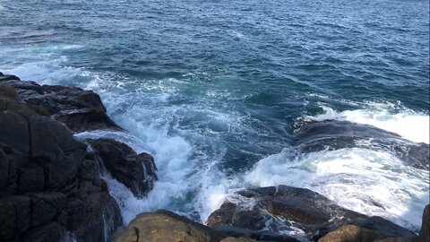 Second largest Blowhole in the world, hummanaya inside view