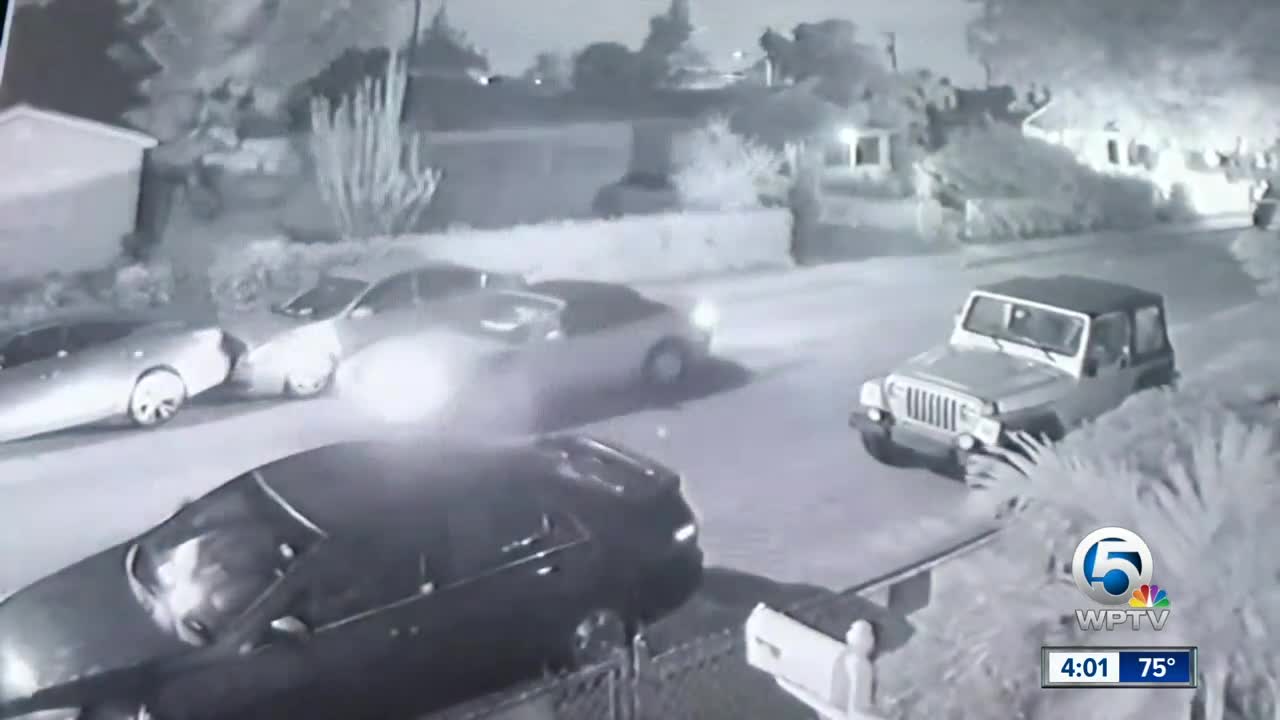 VIDEO: Cars smashed during hit and run in Lake Worth Beach