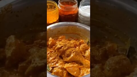 How to cook Butter Chicken. Tasty chicken recipe. Full recipe in description