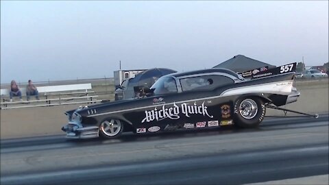 Drag racing pass at 155 mph! Wow