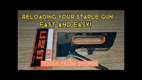 HOW TO PUT STAPLES IN A HEAVY DUTY STAPLER | RELOAD STAPLE GUN | DIY TOOLS
