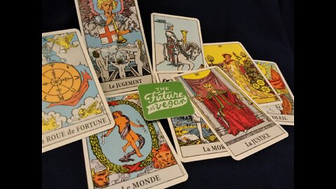 TAROT BY JANINE: STRANGE LIGHTS & HAPPENINGS AT THE WHITE HOUSE! DS FALL PROCEEDING!