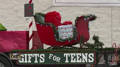 Green Bay firefighters and NBC26 team up to collect Gifts for Teens