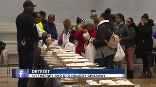 411 Therapy and Detroit police team up for holiday giveaway