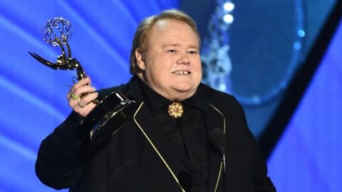 Louie Anderson, Emmy Winning Comedian, Has Died At 68 louie anderson dead louie anderson died