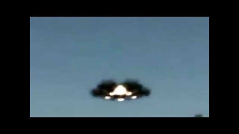 Ufos appear in the sky of Egypt (terrifying)..(don't miss that)