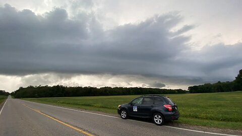 Storm Chaser tracks LARGE SHELF CLOUD across Lower Michigan! -Great Lakes Weather