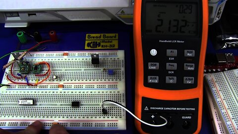 EEVblog #568 - Solderless Breadboard Capacitance