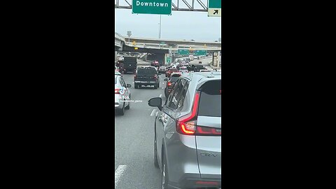 Gun fight in the middle of the hwy in Houston