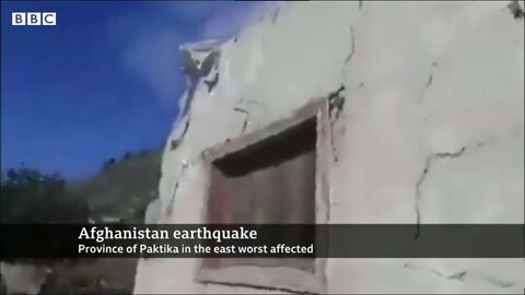 Powerful earthquake kills 900 people and climbing in Afghanistan.