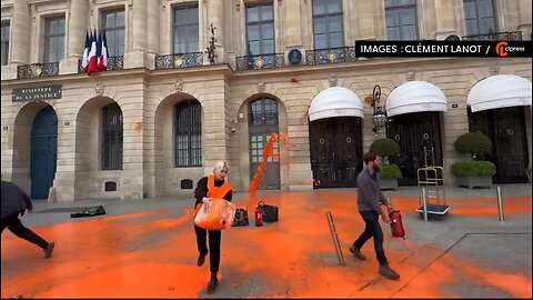 ‘Against The Rich’ Leftists Smear Paint In Front Of Paris’ Ritz Hotel