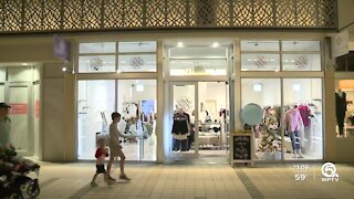 Shoppers enjoy Small Business Saturday in Palm Beach Gardens