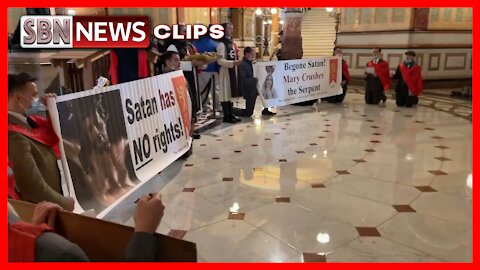 RELIGIOUS GROUPS PROTEST SATANIC CHURCH’S INSTALLMENT OF BAPHOMET STATUE IN IL. STATE CAPITOL - 5676