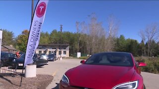 Wisconsin Tesla owners and enthusiasts gather to celebrate company's mission