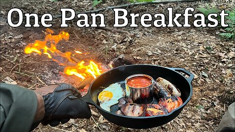 Cooking a Full English Breakfast in the Woods - Cast Iron Cook Up