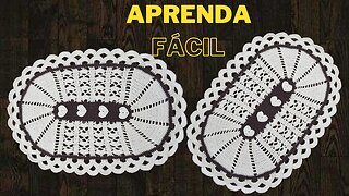 TAPETE CROCHÊ OVAL COM CORAÇÕES