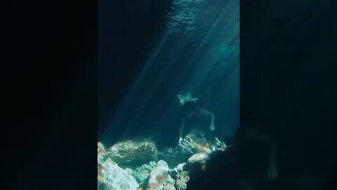 Underwater MODEL + Underwater Sounds ASMR