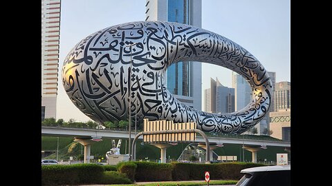 Dubai-Musuem of the Future-Early Morning Walk