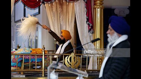 Sikhism Logic: The "BENEFITS" of waving a FAN over a BOOK (Chaur Sahib)