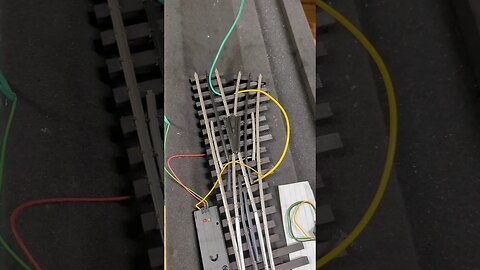 where to solder wires for non derailer on Ross switches