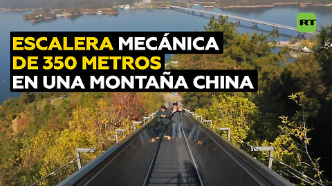 Escalera mecánica de 350 metros para subir sin esfuerzo una montaña