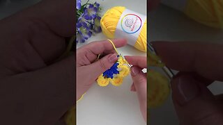 small crochet flower