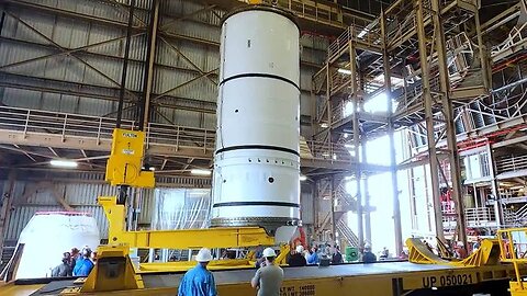 Watch NASA build Artemis 2 astronaut moon rocket boosters ahead of 2024 Launch