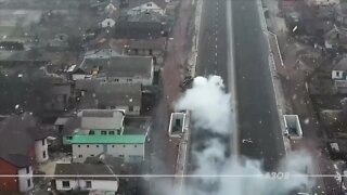 Ukraine War Dramatic drone footage shows Russian convoy 'ambush'