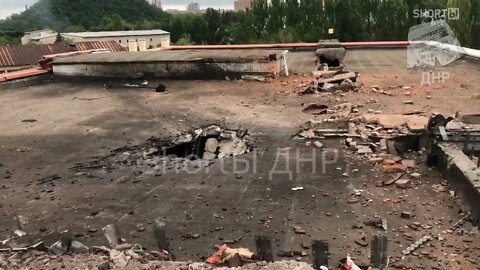 🇺🇦🇷🇺 Direct Hit By A Ukrainian Shell On The Roof Of The Maternity Hospital